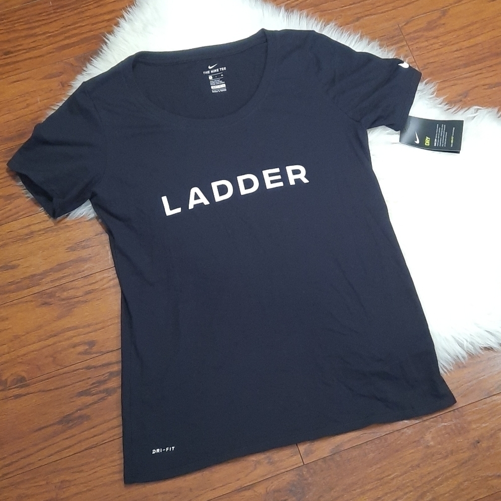 Nike Dri Fit Fitted T shirt
